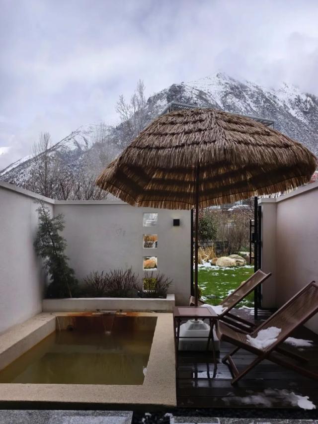 雪山下泡个汤，甘孜冬日真香！