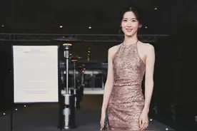 她突然自曝，“大拇指已经开始发抖”！这类人群需警惕→图片