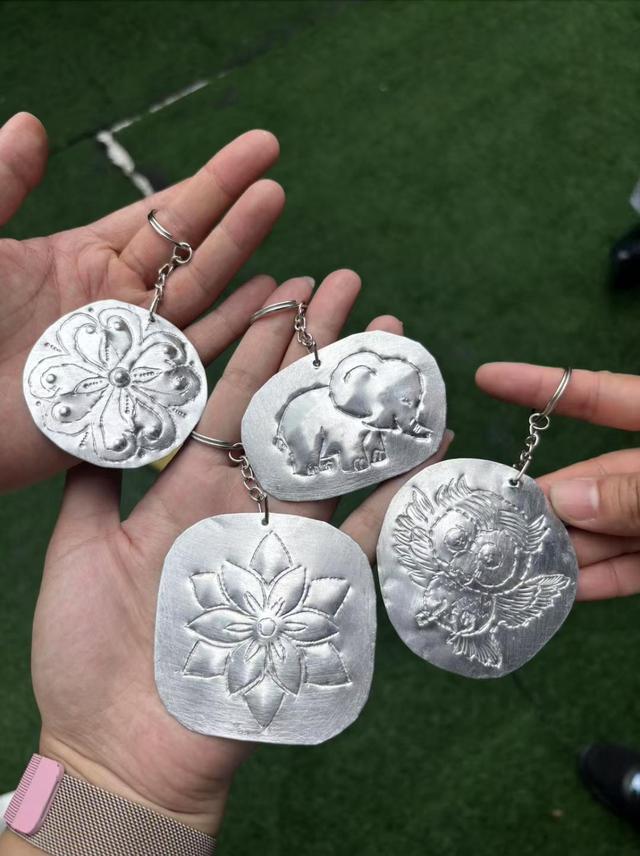 最松弛的泰国小城，成了多少打工人的少年宫