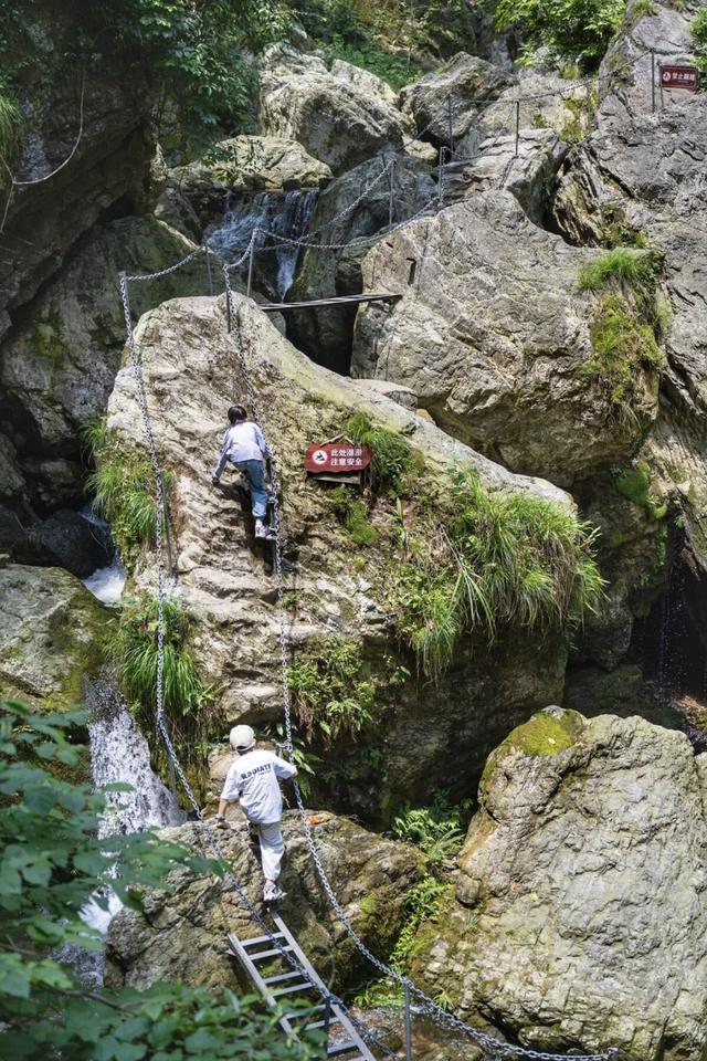 茶马古道上的高山之城，一面静界一面狂飙