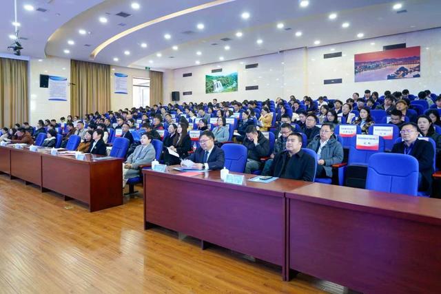 助力世界级旅游目的地建设 “面向贵州打造世界级旅游目的地技能型文旅人才培养工作”研讨会在安顺职业技术学院成功举办