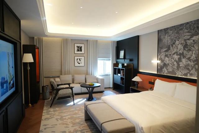 从推门见雪到推门见烟火，百年绸缎庄变身设计师酒店——来中华巴洛克历史文化街区，看历史街区与国际视野的“双向奔赴”