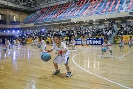 （体育）篮球——阜新市3V3街头篮球挑战赛开幕图片