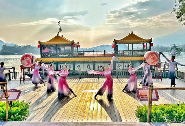 “北斗七子”下凡尘？竟是为了这场秋分限定美景！免门票，速来→