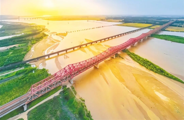 讲好新时代黄河故事：三代桥工与一座百年铁桥的情缘