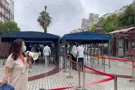 减少鸣笛、开放绿色通道、优先调度高考用车.......上海公共交通为学子“两考”护航图片