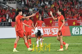 中国女足热身赛2比0越南队，获永川国际女足锦标赛冠军图片