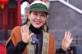 乌兰图雅喊你来呼伦贝尔 一起骑马扬鞭迎春天图片