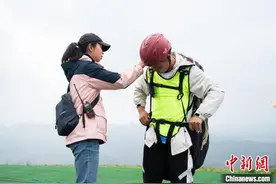 探访贵州高校滑翔伞实践课程图片