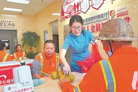 永定：为环卫工人提供“清凉港湾”图片