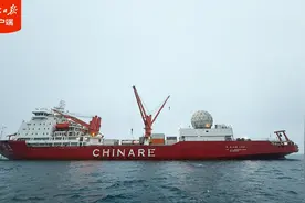 辛苦了！“雪龙”号抵达中国南极长城站图片