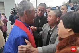 不一样的团圆丨“国家的孩子”寻亲成功后过春节：和“南方的弟弟”互寄特产，还要再回江苏老家图片