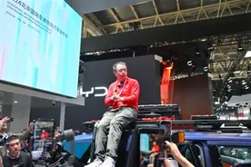 科技大佬们为何努力上“热搜”？图片