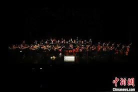 中乌两国音乐家黄河源头青海携手演绎“花儿与少年”图片