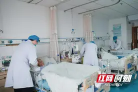 护士节特辑｜ICU里“男”丁格尔们的日常是怎样的？图片