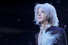 华晨宇重回长沙 喊话粉丝：你们觉得这12年我有进步吗？图片