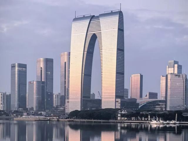 ️阳澄湖挤爆？这个核心产蟹区才真香！蟹宴限时6折！客房3折特惠！送免费住宿惊喜