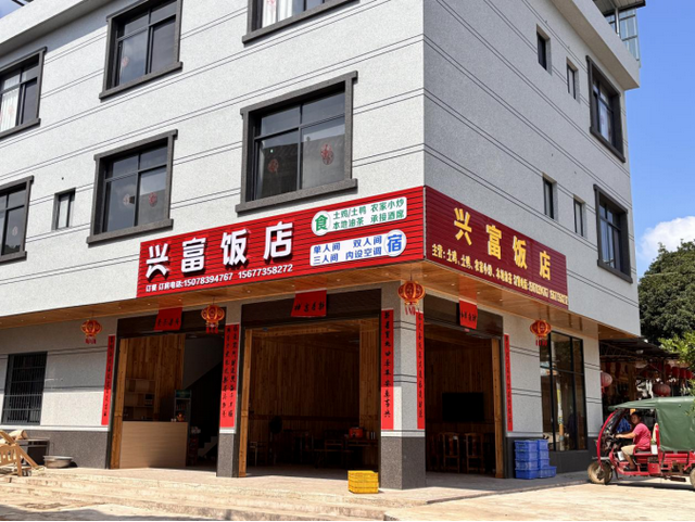 千年银杏韵，金黄满地诗，金色海洋游玩攻略来了！