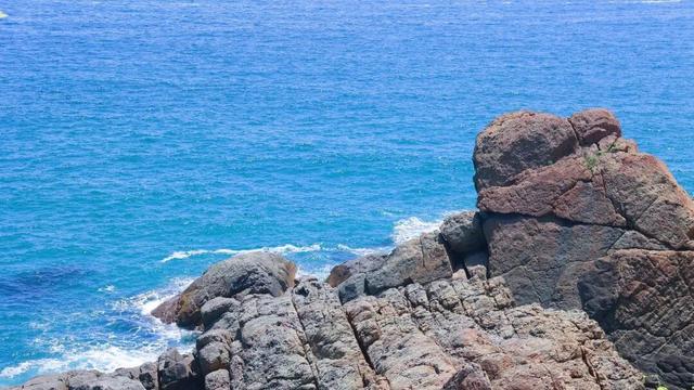 灵山岛二日游上线：乘船登岛+住海景民宿，沉浸体验海岛自然秘境