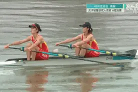 首金姑娘，满手老茧震撼网络图片