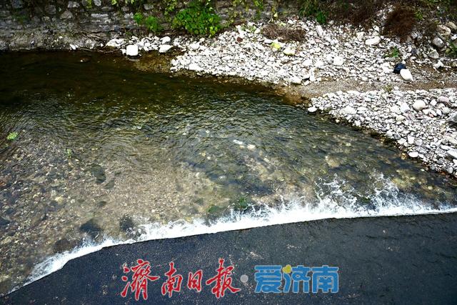 秋染南山 溪流更显清幽