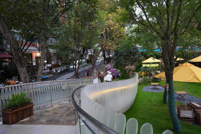 620米空中廊道串起千年风华，翠湖城市绿道展露昆明新脉动