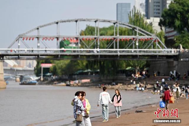 兰州发布16条精品线路 邀客“双节”游金城