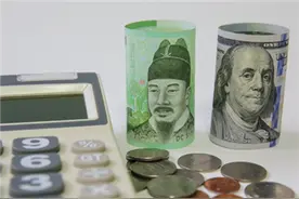 韩元对美元汇率一度跌破1420韩元兑1美元图片