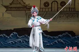 赵秀君委员：让京剧之“魂”在青年演员中传承图片