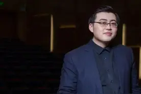 钢琴之王的盛宴——中央音乐学院钢琴系陈韵劼教授奏响青岛大剧院图片