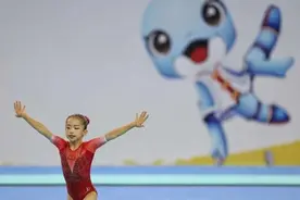 幼儿园小女孩3分11秒跑完800米，网友：娃娃们开始“统治”竞技体育了图片