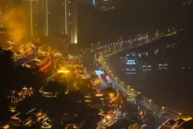 解锁古镇新玩法  四川武胜沿口古镇摇身一变“洪崖洞”｜新春走基层图片