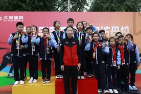 追光 | 从赛场到讲堂——世界冠军李奇时的身份转变图片