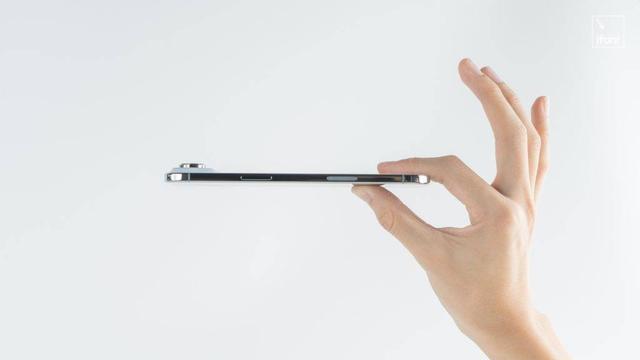 1999 元的 moto Air 手机，为什么比 iPhone Air 更香？