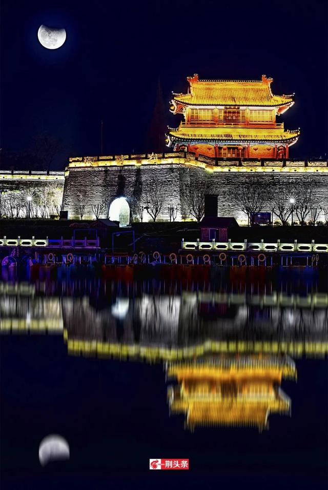 荆夜光彩夺目！