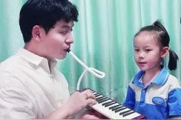 从欣赏的“悦己”到表达的“悦人”——青年音乐教师创新课堂的故事图片