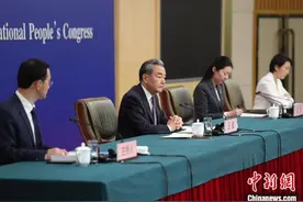 王毅答中日关系：借台湾生事，就是给日本找事图片
