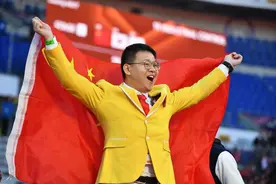 武汉选手在世界技能大赛首次摘金，“00后”曹博电子技术项目夺冠图片