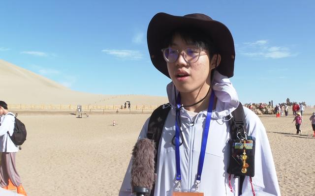 澳门青少年甘肃行代表团探访敦煌