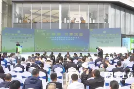 @昆明人 废纸板、旧衣服、旧家电……足不出户就可线上回收！图片