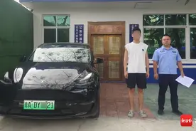 数次故意别车！“路怒”驾驶人被三亚警方拘留10日图片