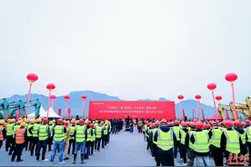 五矿二十三冶国城锂业20万吨锂盐项目一期工程开工图片