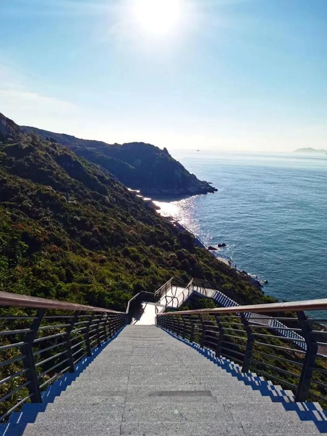 从高铁站步行几分钟，出境了！网友：原来如此丝滑