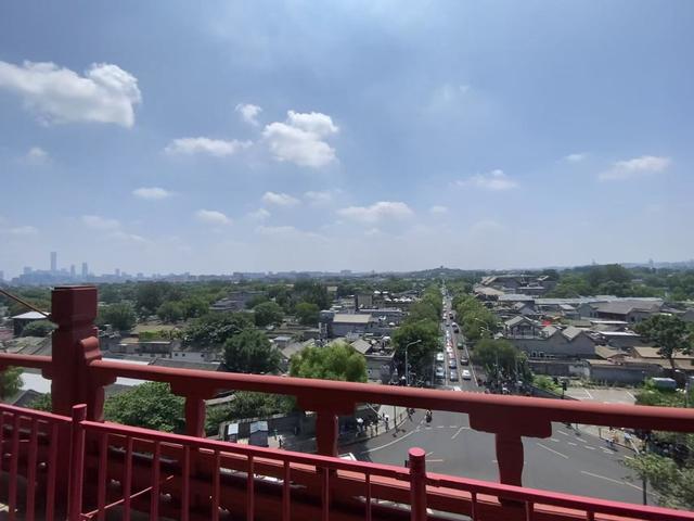 北京：“古都之脊”绽新彩，老城发展添活力