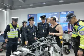 深圳市监开展联合夜查行动，严查电动车安全隐患护航市民安全图片