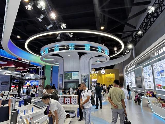 绝绝子！东博会最“邕”感打卡地——南宁城市展区全攻略来啦！