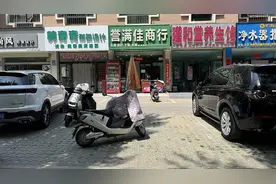 民生 民声|部分公共停车位被私占 车主商家都很无奈 呼吁：主管部门加强管理 让公共停车位回归公共属性图片