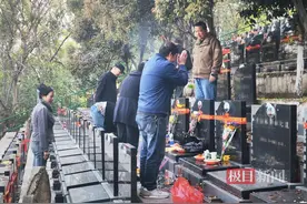 清明追思｜六子女忆母恩：单亲母亲以坚韧慈爱铸家魂图片