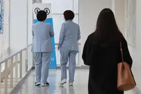医政对峙3个月，韩国医学院扩招终于敲定！明年扩招1509人图片