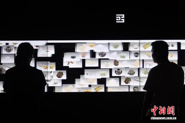 浙江临安“双馆”人气足 秘色瓷暑期引客参观